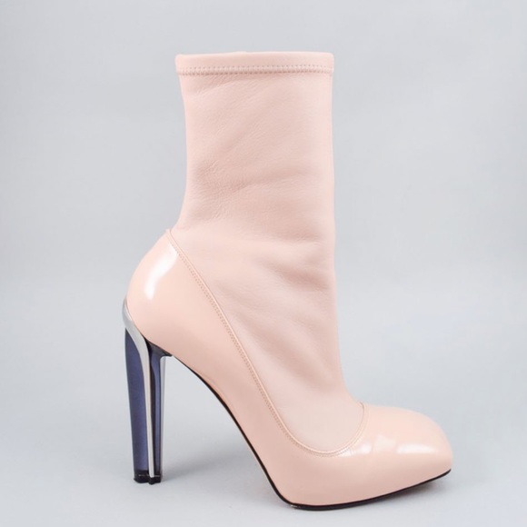 Alexander McQueen Blush Leather Plexi Heel Boots - Picture 3 of 3